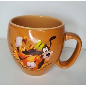 Authentic Disney Parks "GOOFY" Orange/ Peach Coffee Mug Original. EUC
